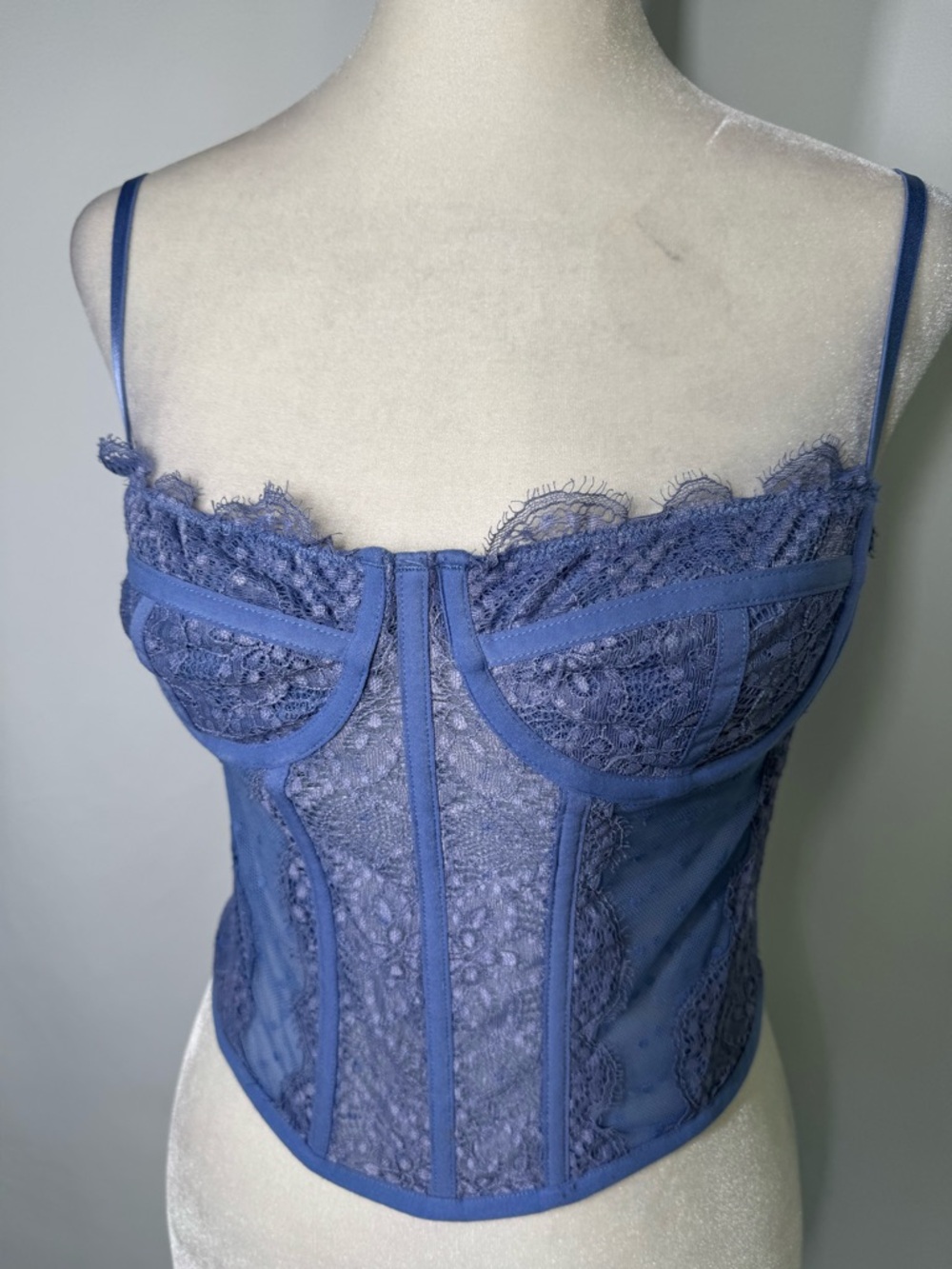 ❤️3/$30 Hunter & Brown Floral Lace Corset Bustier Top - Slate Blue - Size M
